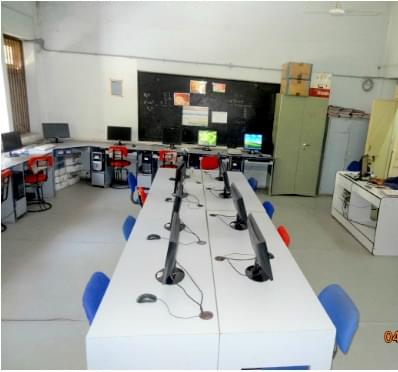Rukmadevi Pannalal Laddha Maheshwari College Indore Computer Labs photo 2
